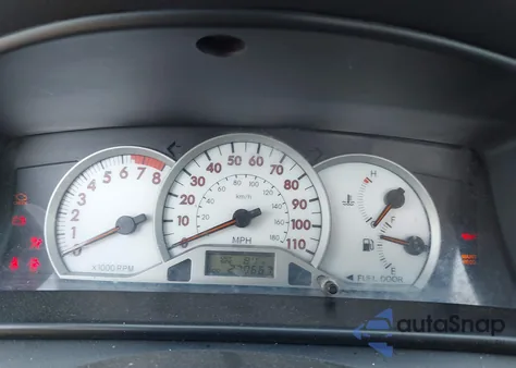 2005 Toyota Corolla S z USA, uszkodzony, nr VIN 1NXBR32E55Z402858